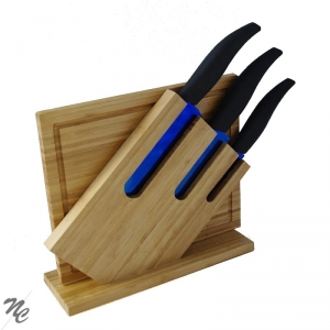 Couteaux de cuisine, planche bambou